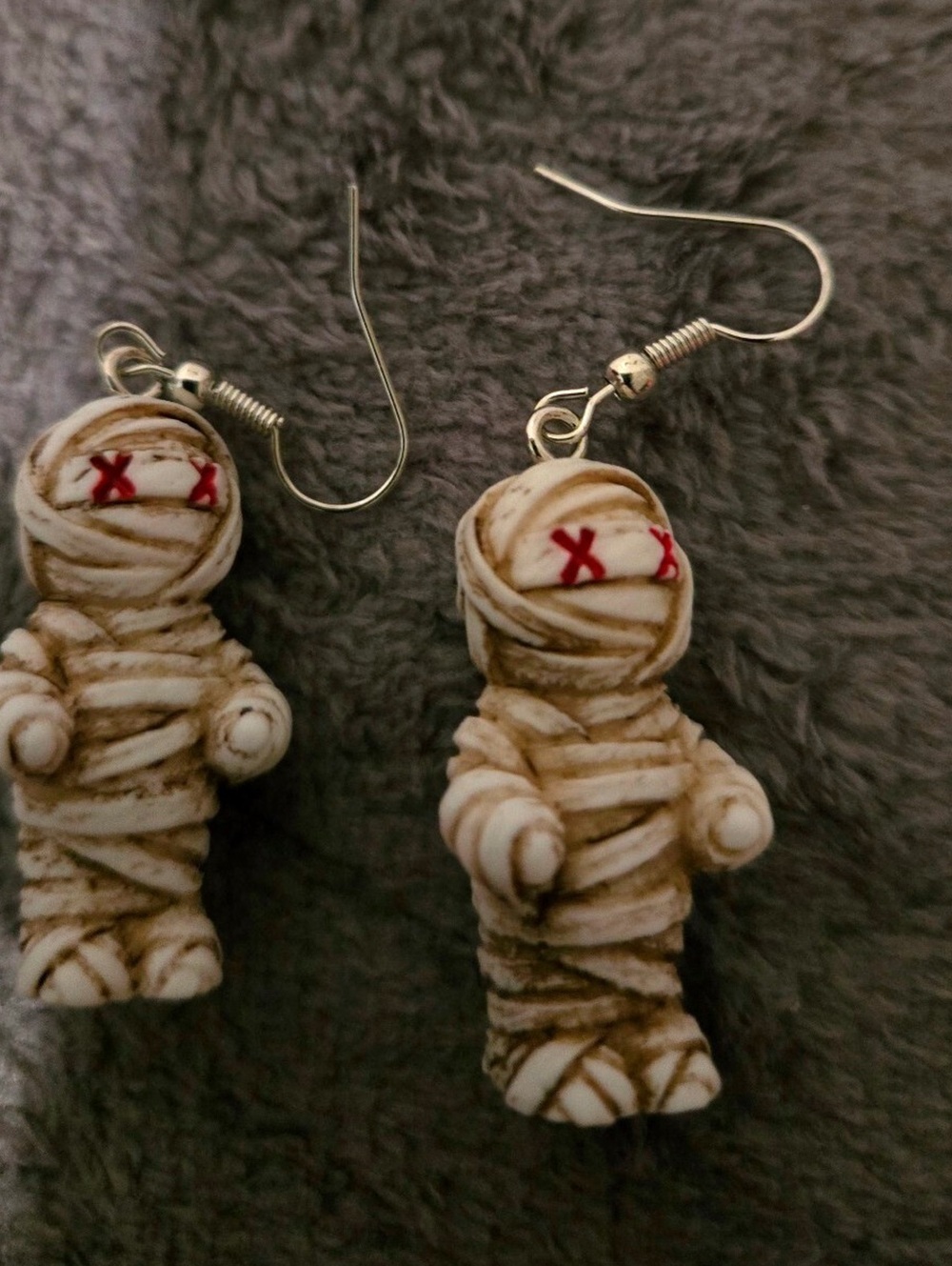 Cute Mummy Dangle Hook Earrings Halloween Costume Jewelry nwot